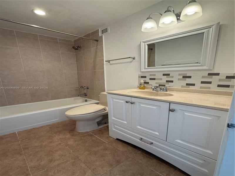 Comprar apartamento en Coastal Towers 608