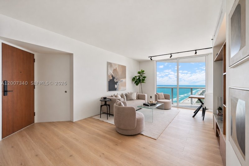 Akoya Apt #3904