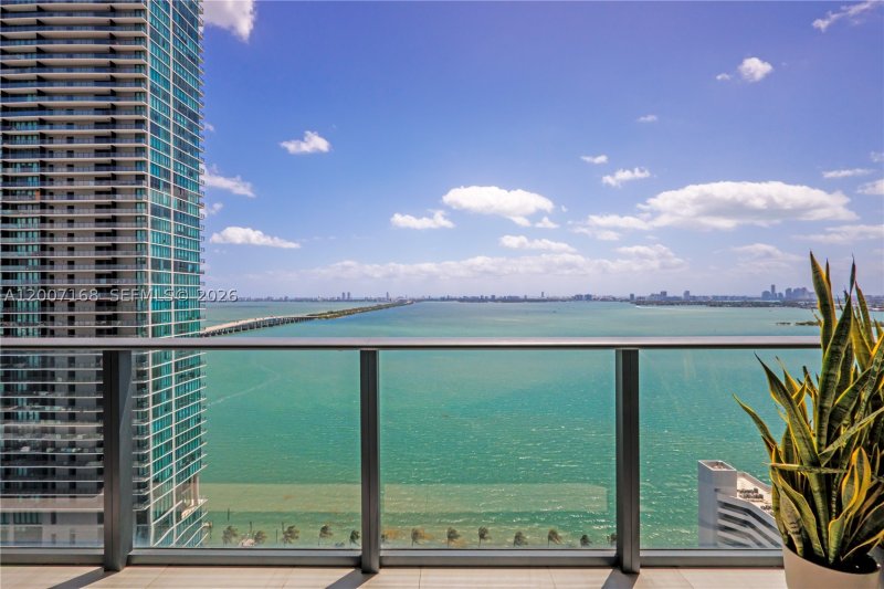Comprar apartamento en Gran Paraiso 2405