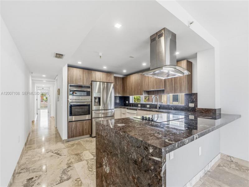 Comprar apartamento en Collins Park 401
