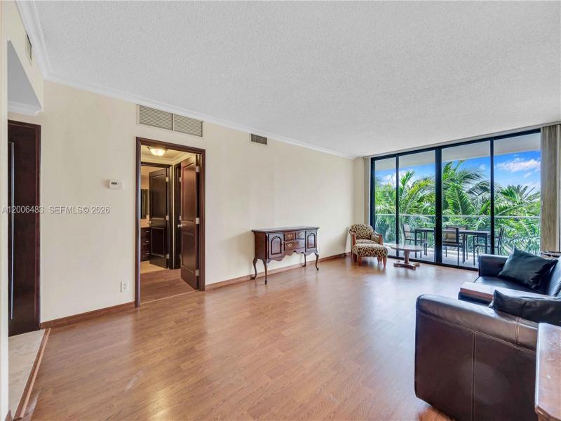 Williams Island 2800 Apt #603