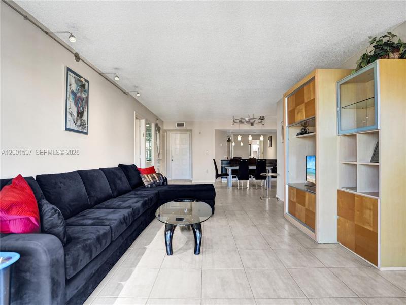 Condo for sale at The Summit 604N