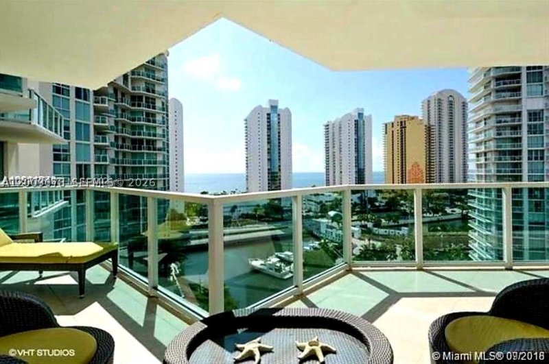 Apartment for rent at St Tropez 2-1205
