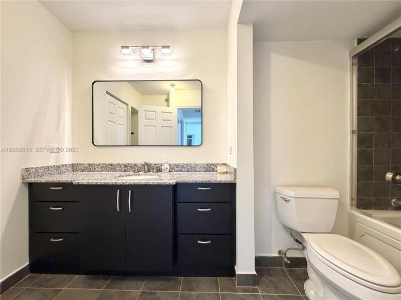 Condo for sale at Waterview 1642