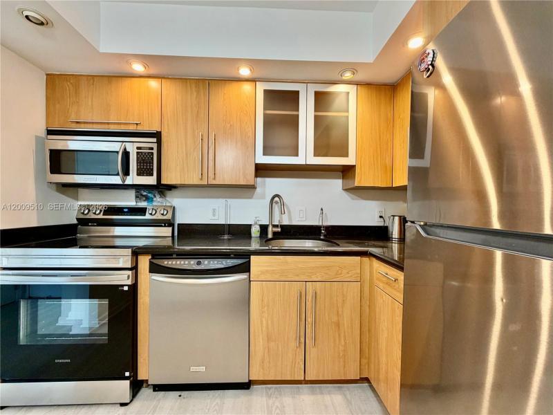 Condo for sale at Waterview 1642