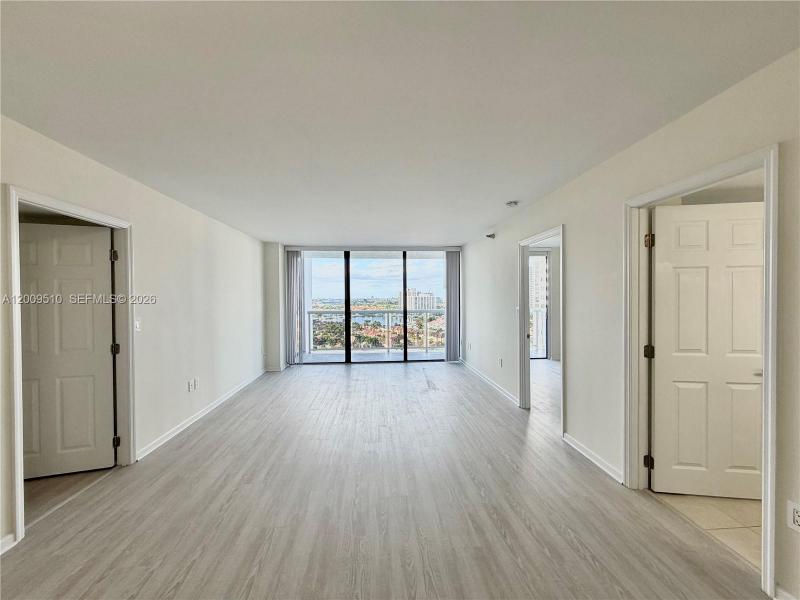 Condo for sale at Waterview 1642