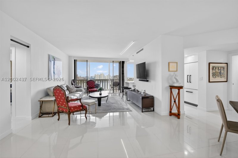 Comprar apartamento en 3000 Williams Island 2404