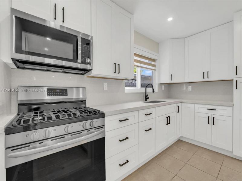 Property photo # 6