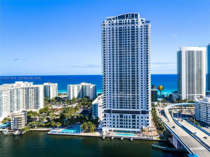 Condo for sale at Hyde Beach House R1808