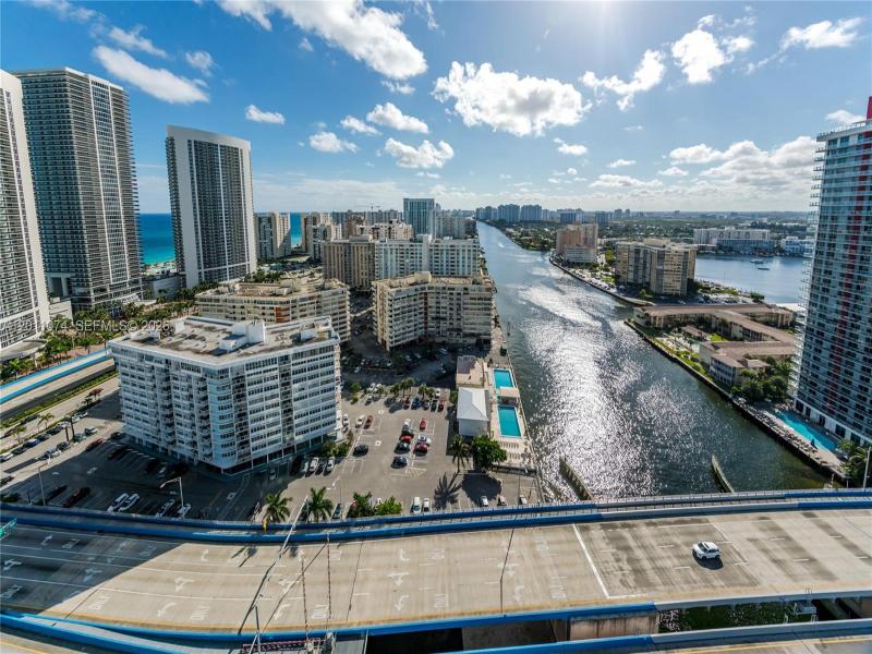 Condo for sale at Hyde Beach House R1808