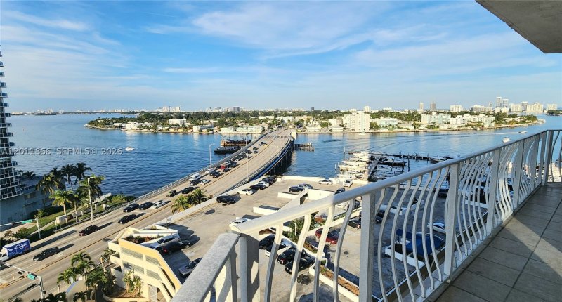 Apartment for rent at Grandview Palace 1411