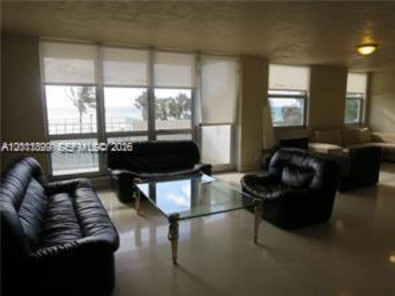 Condo for sale at Malaga Towers 3D