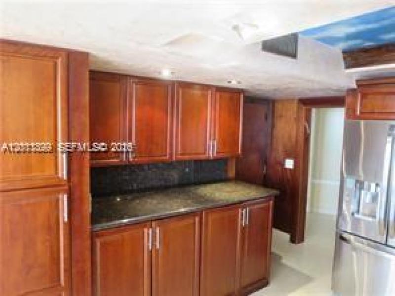 Condo for sale at Malaga Towers 3D