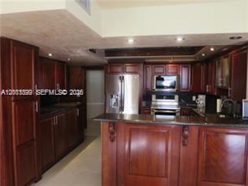 Condo for sale at Malaga Towers 3D