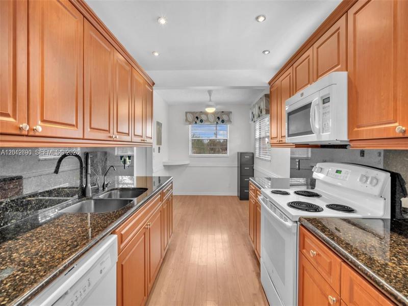 Property photo # 6
