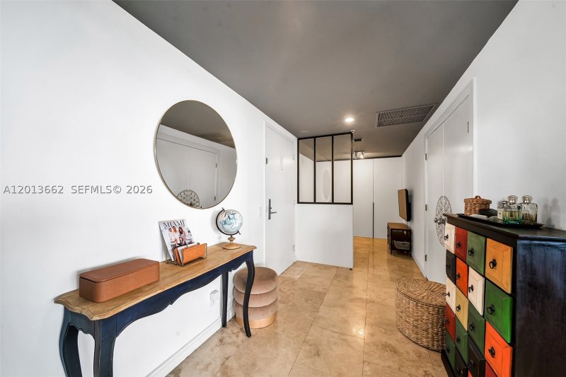 Comprar apartamento no Blue Bay Tower 1501