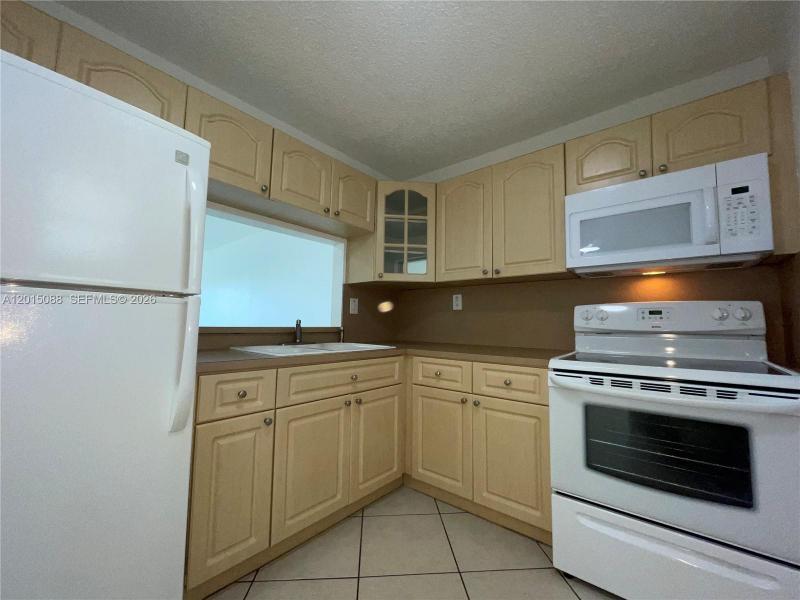 Property photo # 6