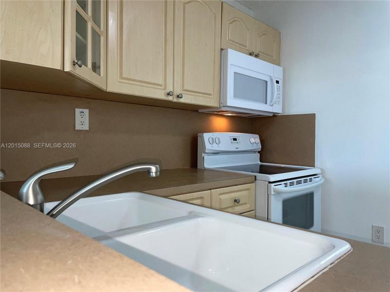 Property photo # 4
