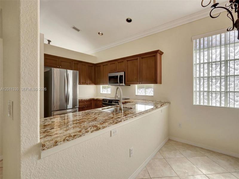 Property photo # 9