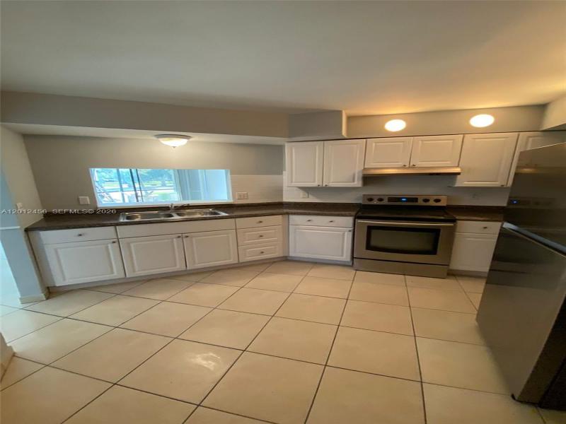 Property photo # 9