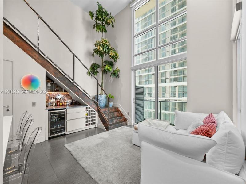 Property photo # 4