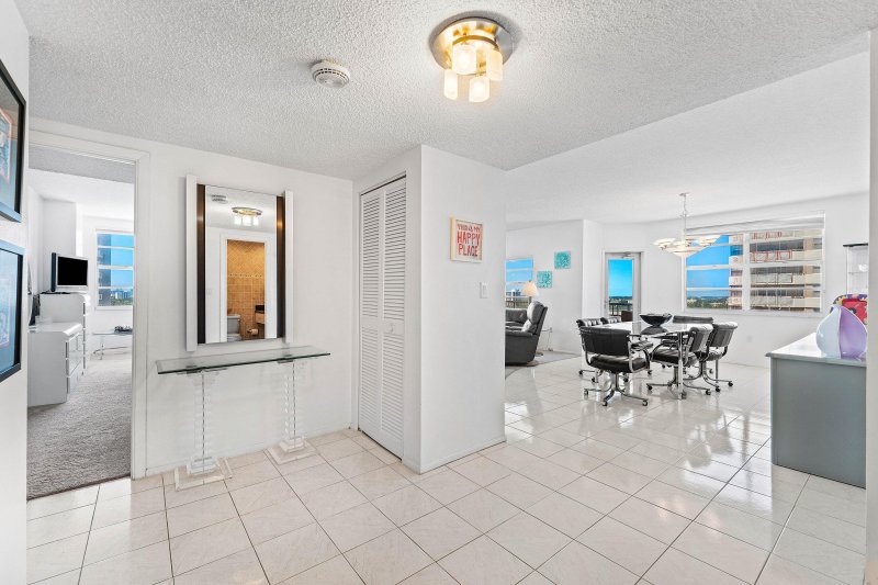 Comprar apartamento no The Hemispheres 18q