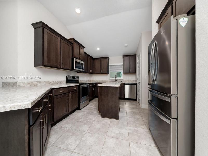 Property photo # 8