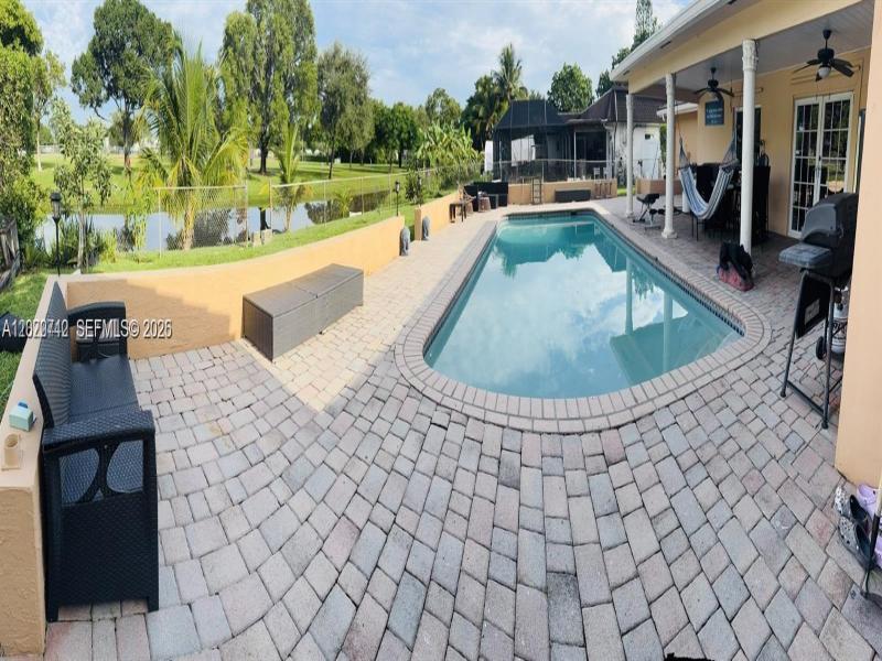 Property photo # 9