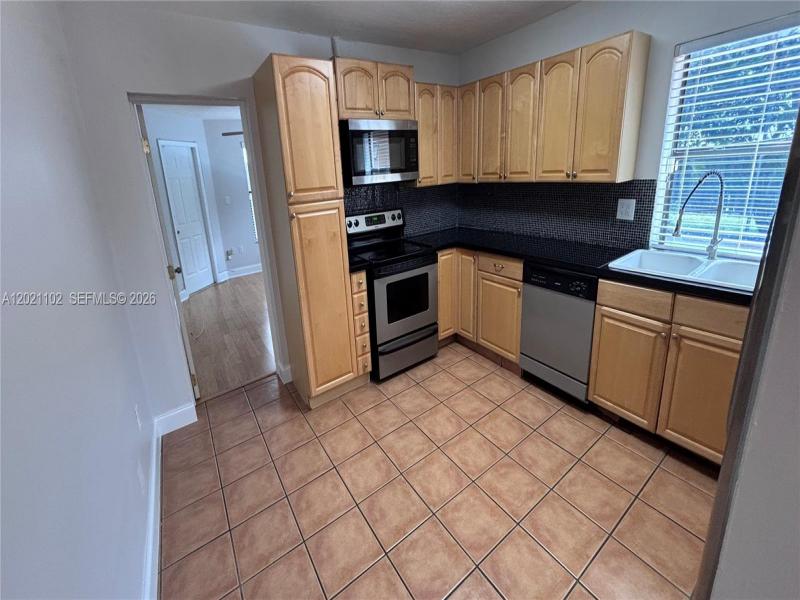 Property photo # 7