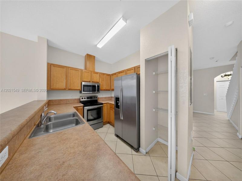 Property photo # 6