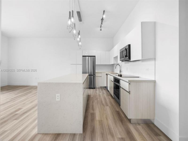 Property photo # 9