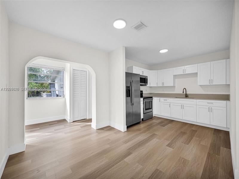 Property photo # 7