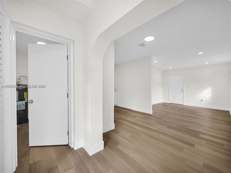 Property photo # 9