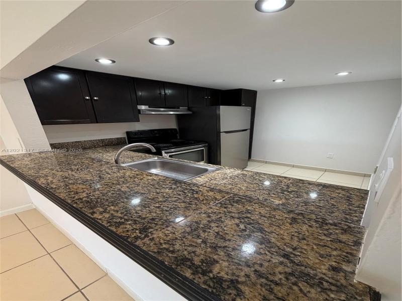 Property photo # 0