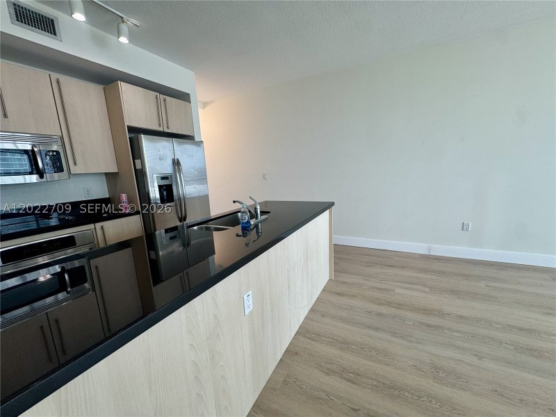 Apartment for rent at Axis on Brickell North Tower 2118