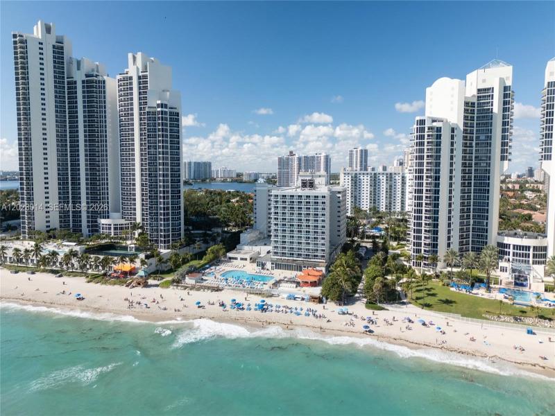 Comprar apartamento en Aventura Beach Club 949