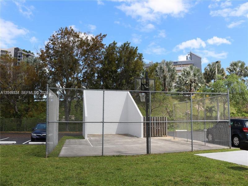 Property photo # 9