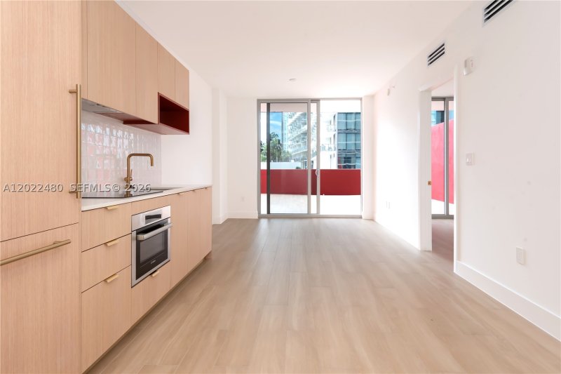 Comprar apartamento en The Standard Residences Midtown Miami 608