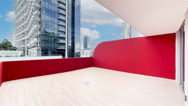 Comprar apartamento en The Standard Residences Midtown Miami 608