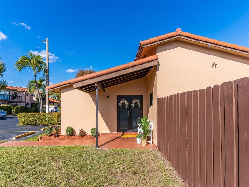 Property photo # 6