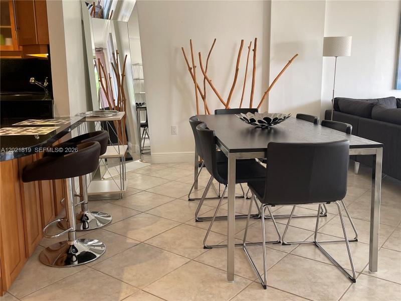 Comprar apartamento en Commodore Club South 413