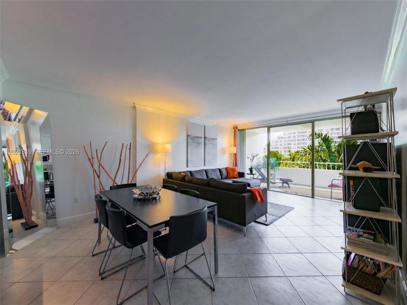 Comprar apartamento en Commodore Club South 413