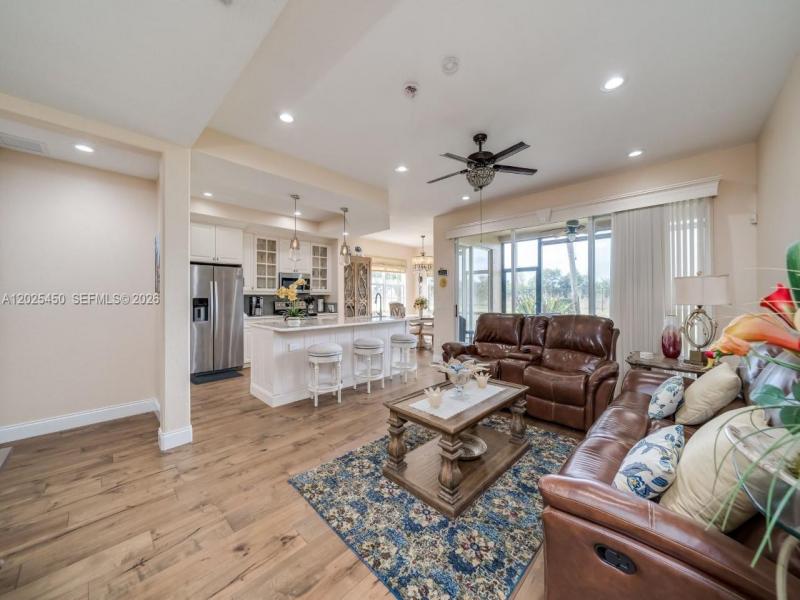 Property photo # 8