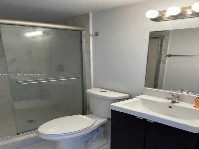 Condo for sale at Hallmark of Hollywood 1725