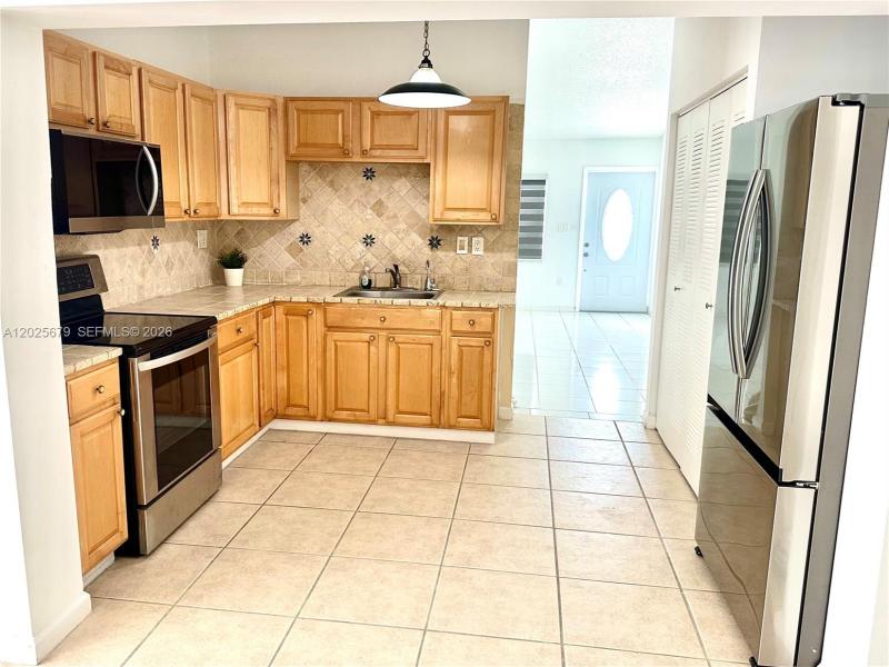 Property photo # 6