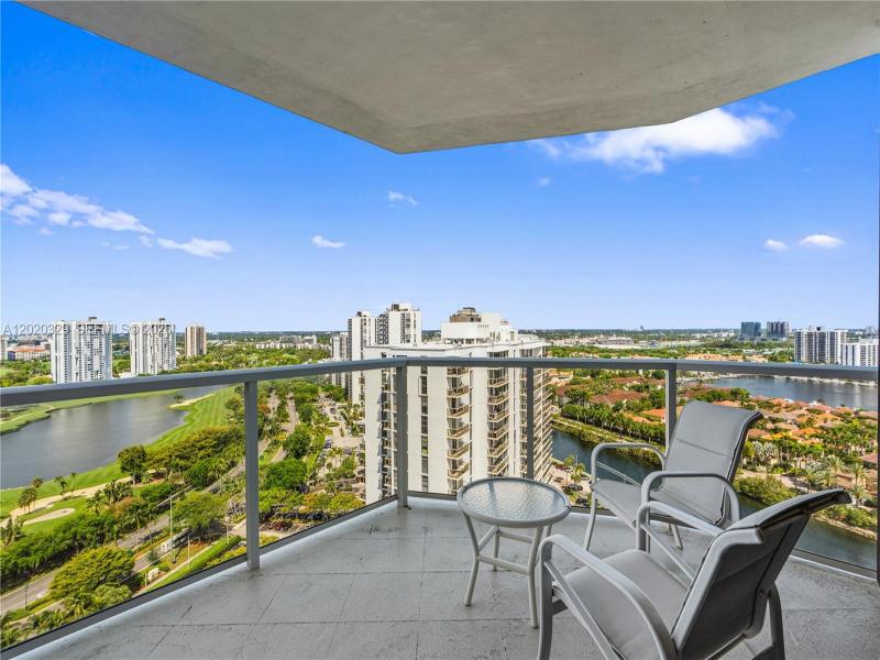 Comprar apartamento en Hamptons West 2101