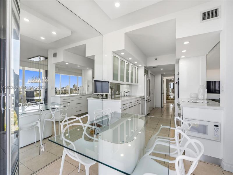 Comprar apartamento en Hamptons West 2101