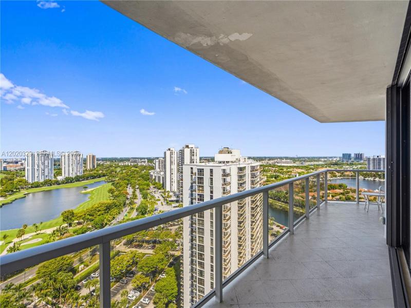 Comprar apartamento en Hamptons West 2101