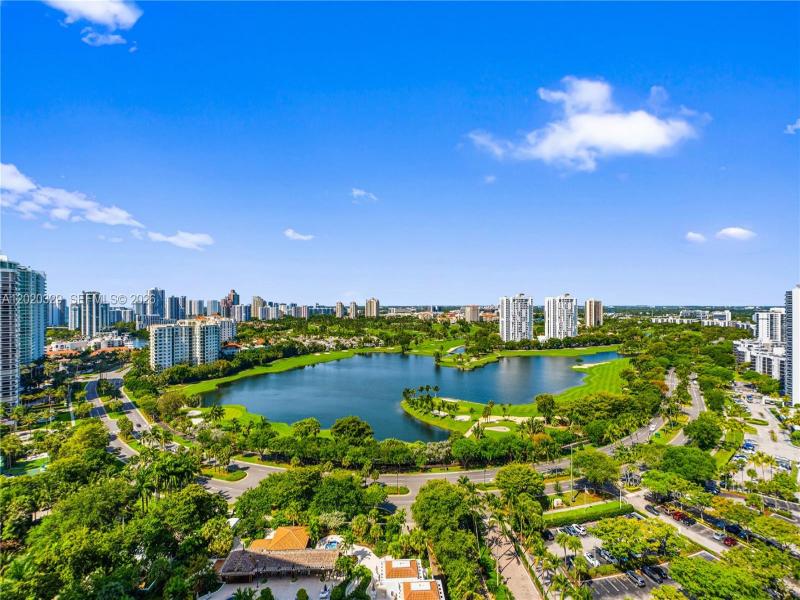 Comprar apartamento en Hamptons West 2101