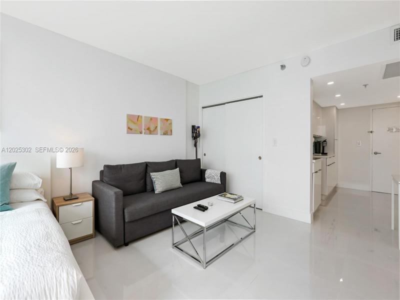 Comprar apartamento en Castle Beach Club 1203